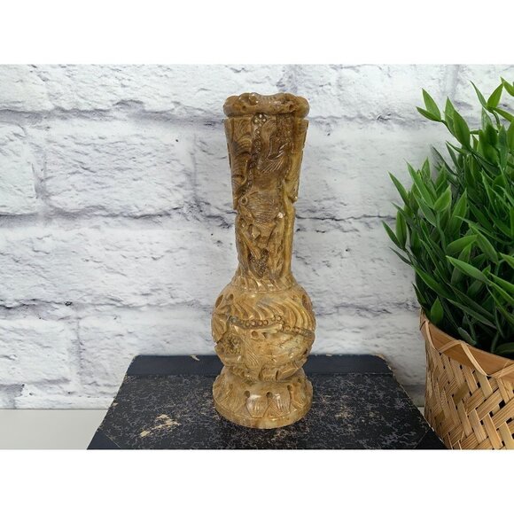 Stone Vase with Engraved Animals Lion Antelope Elephant Vintage - Picture 1 of 10